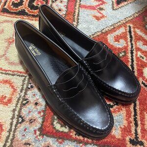 GH Bass Weejuns loafers black